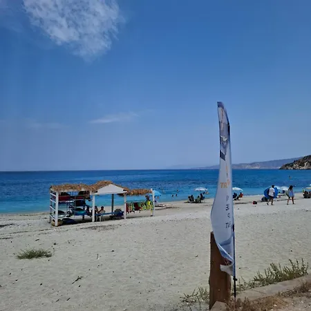 Vakantiehuis Azure Horizon - Panoramic Myrtos Sea View Angon