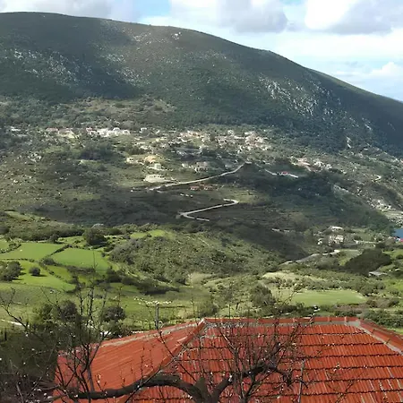 Azure Horizon Apartment, Kefalonia بيت للعطل *