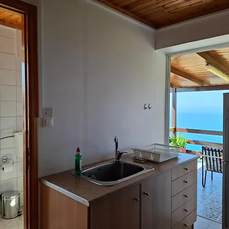 Azure Horizon Apartment, Kefalonia Holiday home *