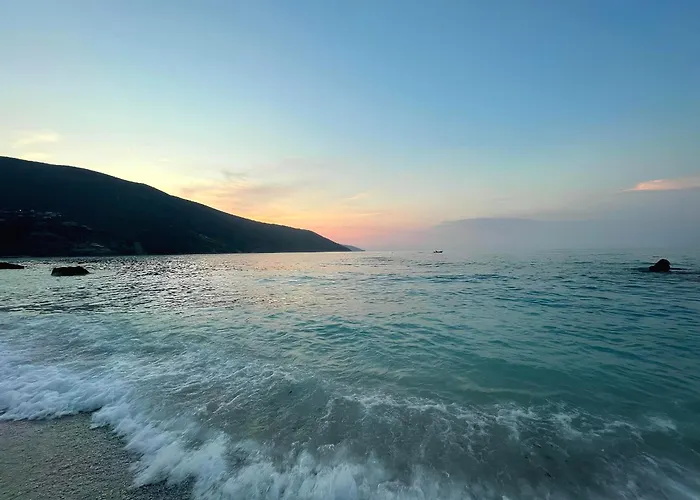 Azure Horizon Apartment, Kefalonia *