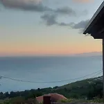 Azure Horizon - Panoramic Myrtos Sea View Tatil Evi